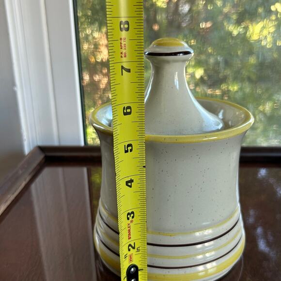 Vintage MCM “Genie” Ribbed Ceramic Canister Cookie Jar, 7.5" Yellow & Brown Trim - Picture 5 of 8